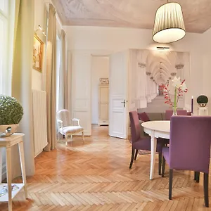 Appartement Nadi's - Heart Of, Budapest
