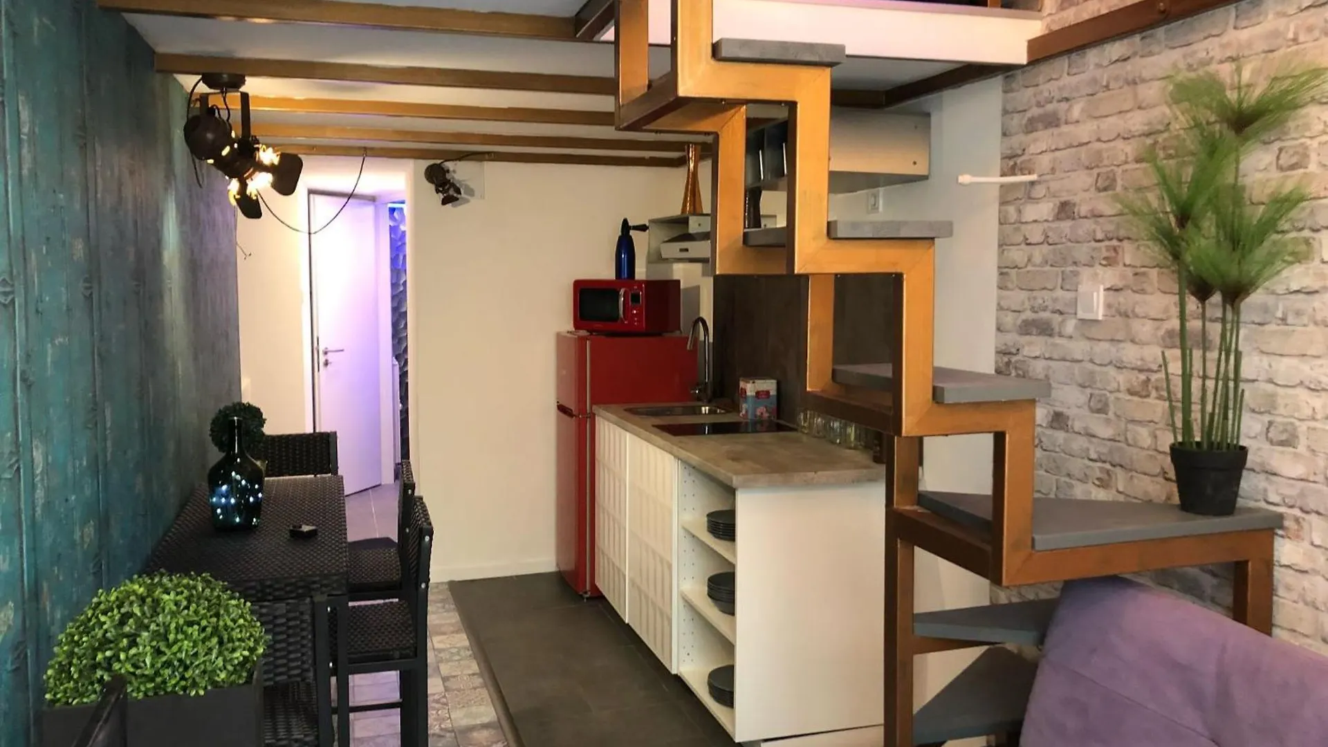בודפשט Corvin Apartment Near Semmelweis And Heimpal